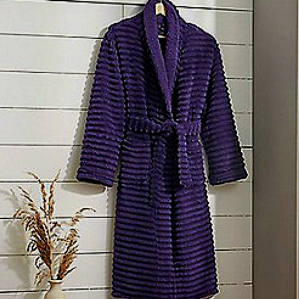 Geneva Textured Robe & Slipper Set. Womans. - Picture 4 of 5